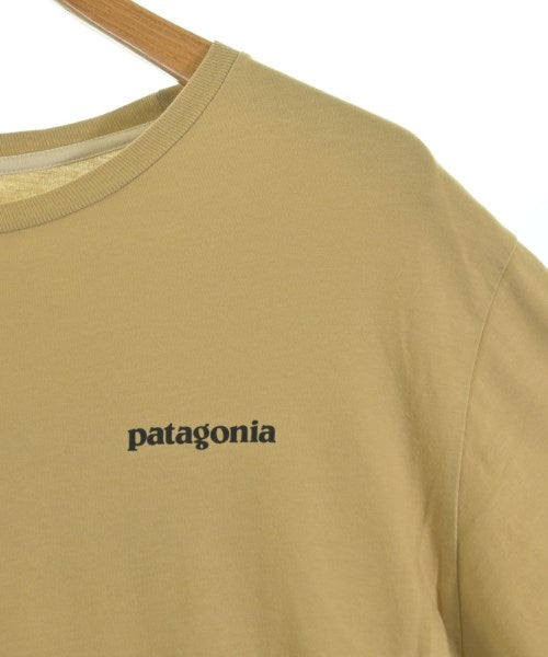 patagonia เสื้อยืด/เสื้อท็อปส์
