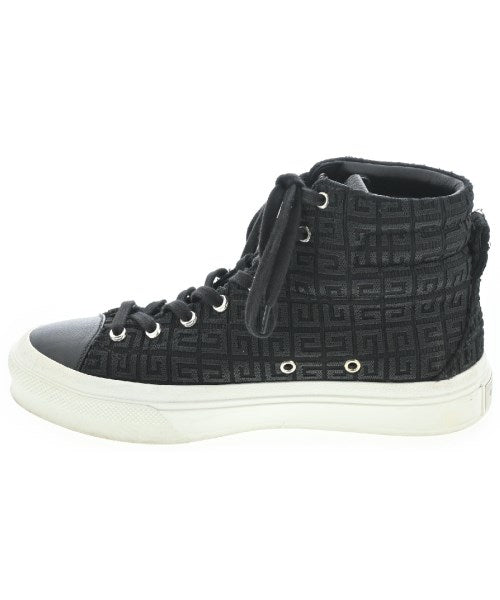 GIVENCHY รองเท้าผ้าใบ