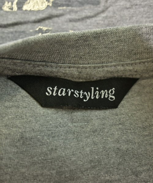 Starstyling เสื้อยืด/เสื้อท็อปส์