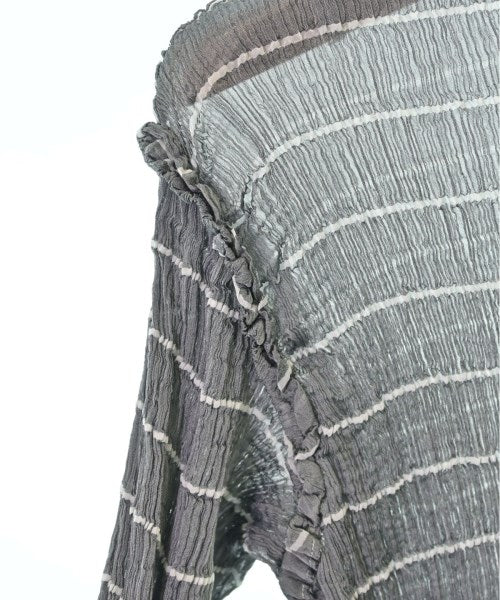 me ISSEY MIYAKE เสื้อสตรี