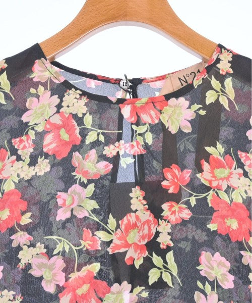 Nﾟ 21 เสื้อสตรี