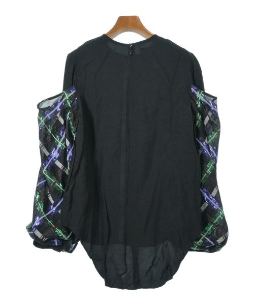 STAIR เสื้อสตรี