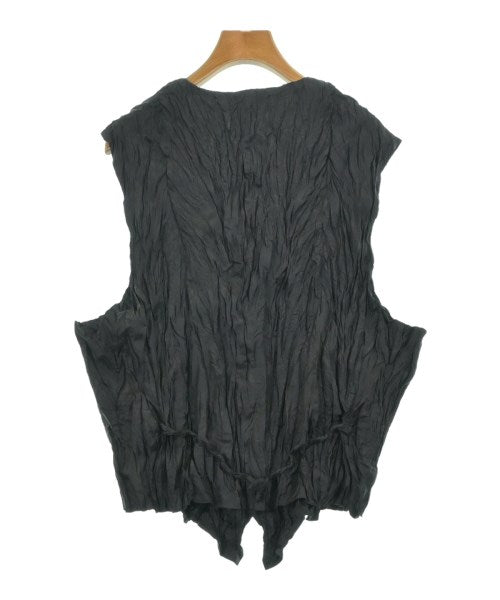 ISSEY MIYAKE เสื้อกั๊ก