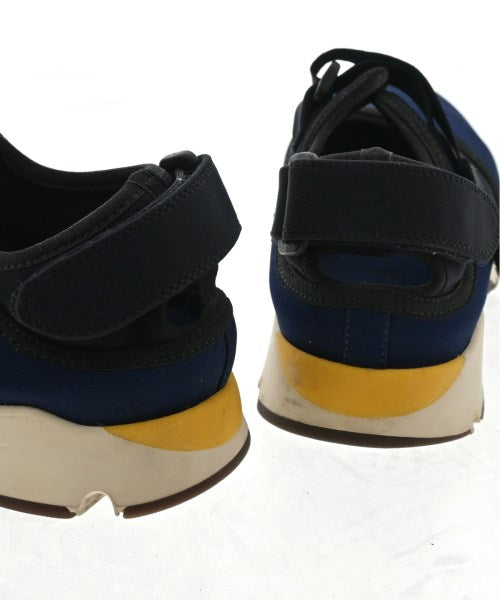 MARNI รองเท้าผ้าใบ