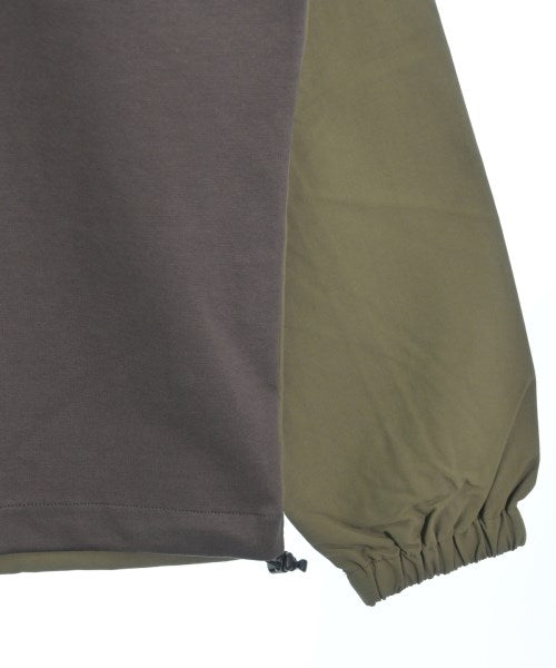SOPHNET. เสื้อยืด/เสื้อท็อปส์