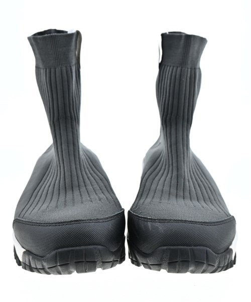 Maison Margiela รองเท้าผ้าใบ