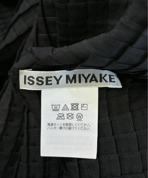 ISSEY MIYAKE เสื้อลำลอง