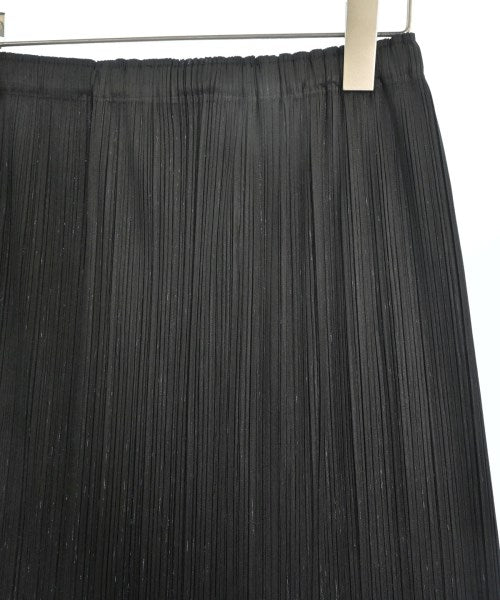 PLEATS PLEASE กระโปรงยาวถึงเข่า