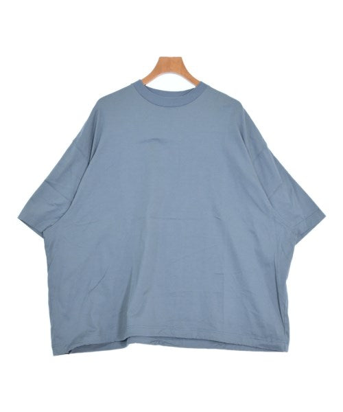 is-ness เสื้อยืด/เสื้อท็อปส์