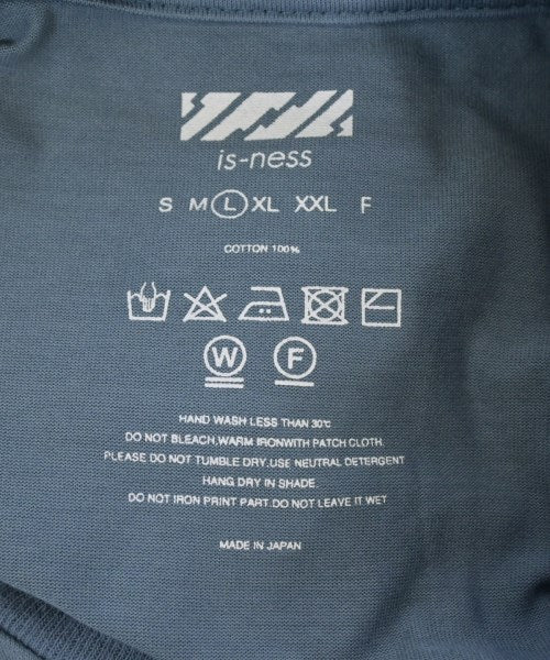is-ness เสื้อยืด/เสื้อท็อปส์