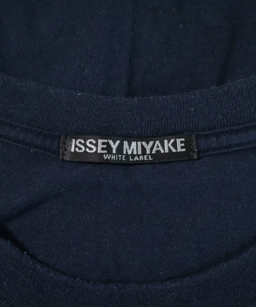 ISSEY MIYAKE เสื้อยืด/เสื้อท็อปส์