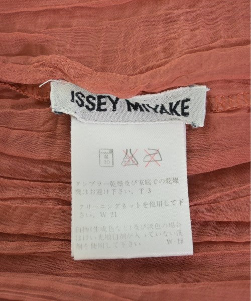 ISSEY MIYAKE เสื้อสตรี