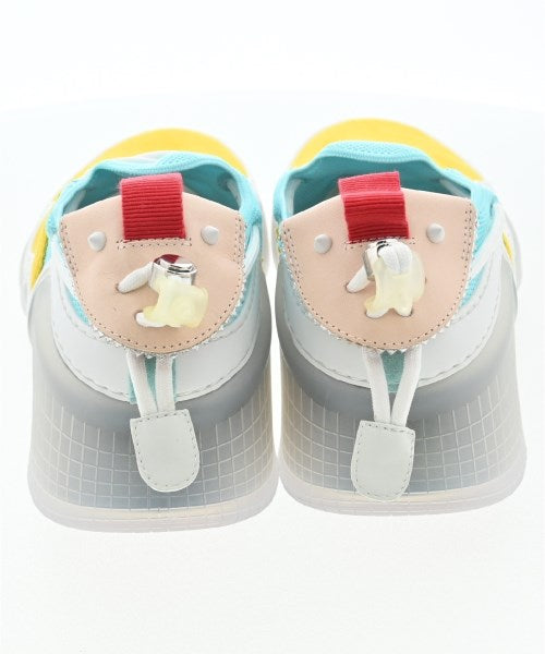 Christian Louboutin รองเท้าผ้าใบ