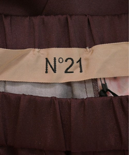 Nﾟ 21 กระโปรงยาวถึงเข่า