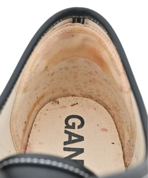 GANRYU รองเท้าผ้าใบ