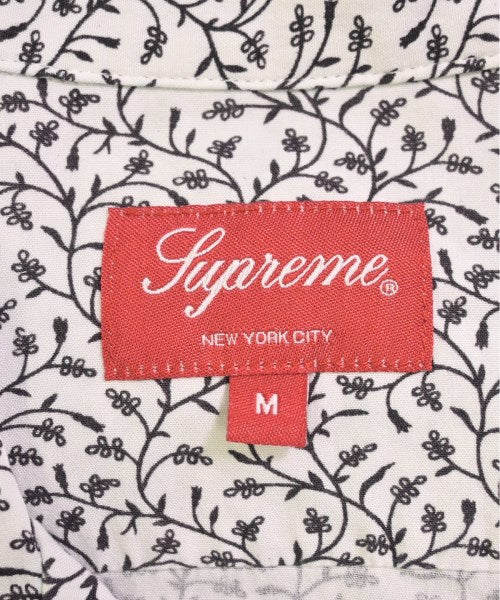 Supreme เสื้อลำลอง