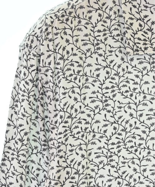 Supreme เสื้อลำลอง