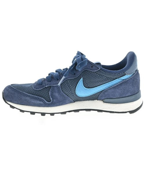 NIKE รองเท้าผ้าใบ