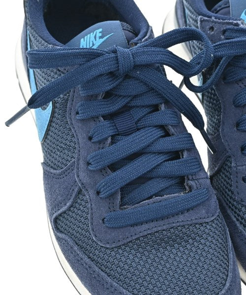 NIKE รองเท้าผ้าใบ