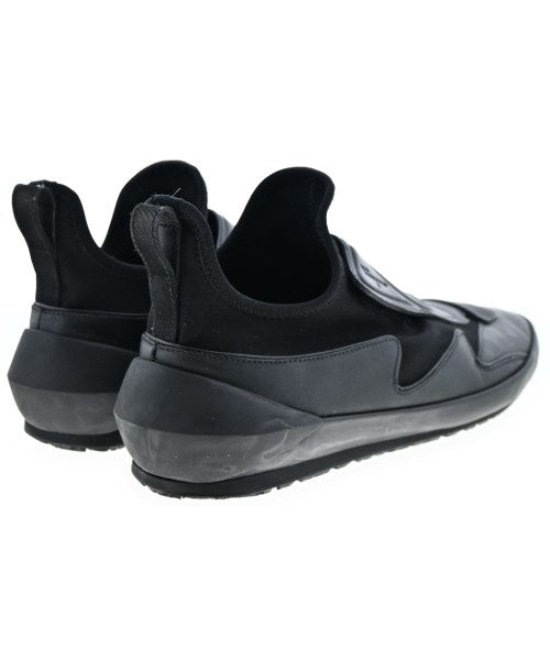 Salvatore Ferragamo รองเท้าผ้าใบ
