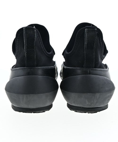 Salvatore Ferragamo รองเท้าผ้าใบ