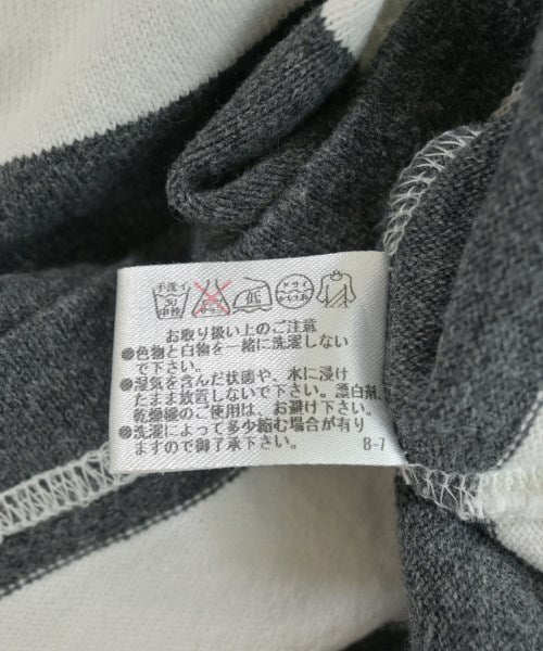 nisica เสื้อยืด/เสื้อท็อปส์