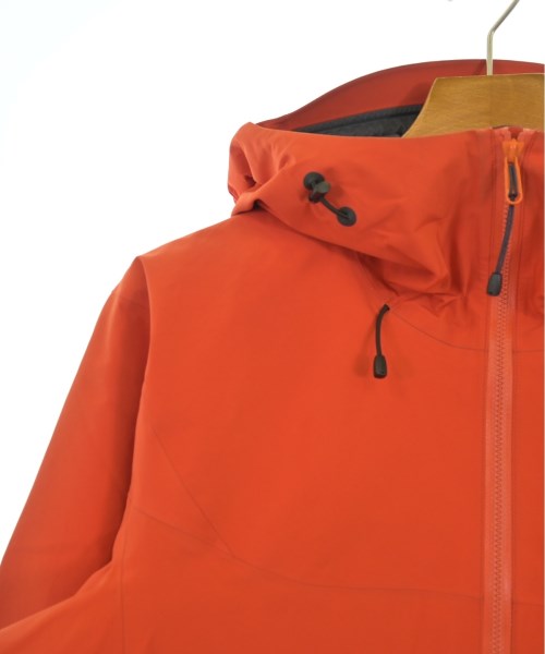 ARC'TERYX เสื้อพาร์กาภูเขา