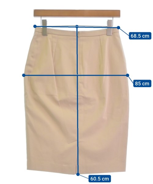 Max Mara กระโปรงยาวถึงเข่า
