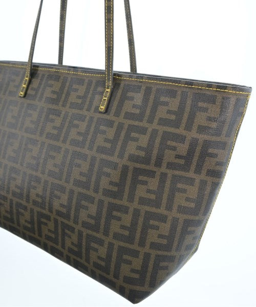 FENDI กระเป๋าถือขนาดใหญ่