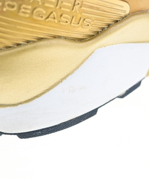 NIKE รองเท้าผ้าใบ