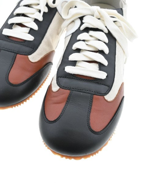 LOEWE รองเท้าผ้าใบ