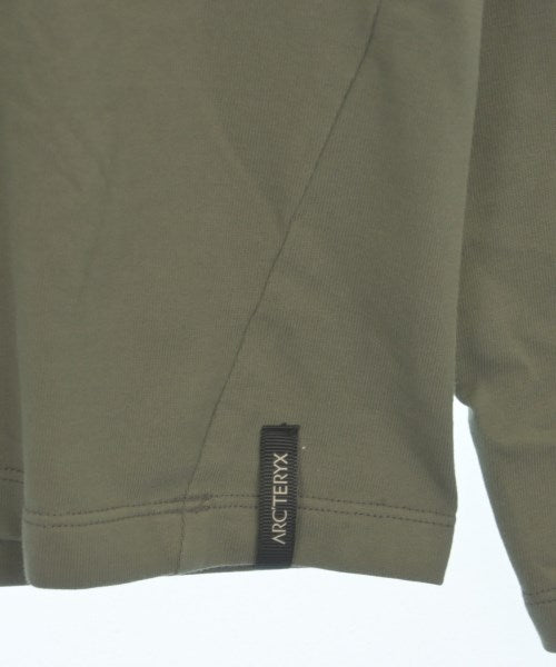 ARC'TERYX เสื้อยืด/เสื้อท็อปส์