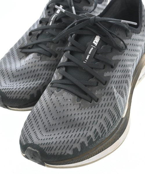 NIKE รองเท้าผ้าใบ