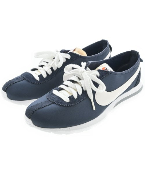 NIKE รองเท้าผ้าใบ