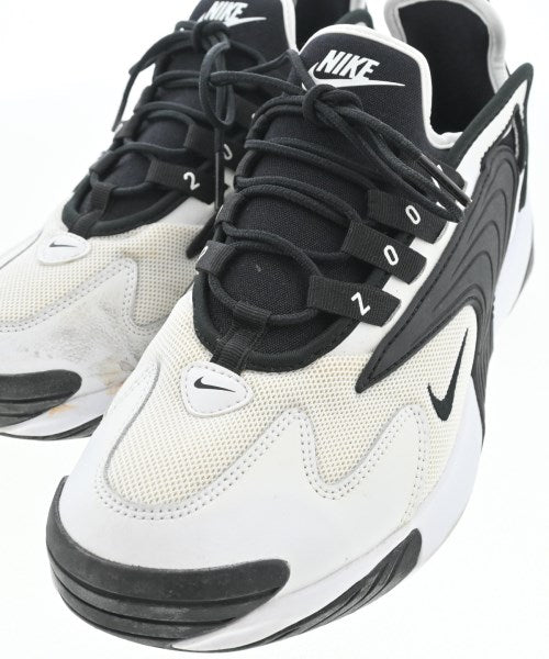 NIKE รองเท้าผ้าใบ