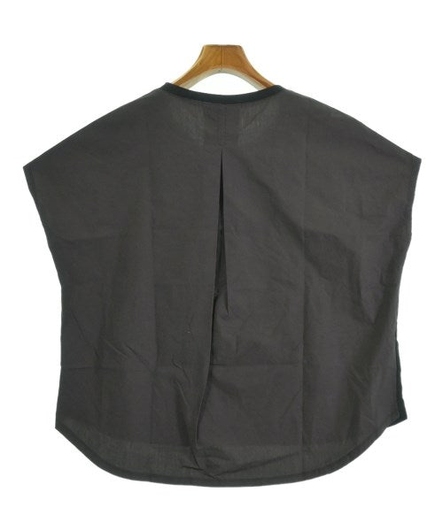 Risley เสื้อยืด/เสื้อท็อปส์