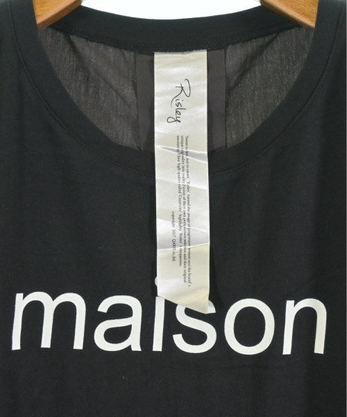 Risley เสื้อยืด/เสื้อท็อปส์
