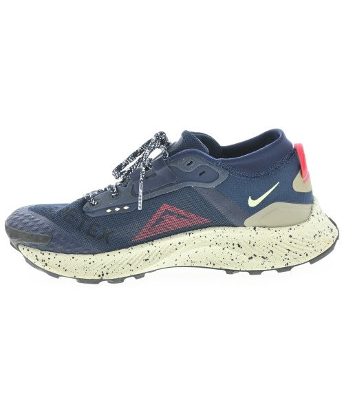 NIKE รองเท้าผ้าใบ