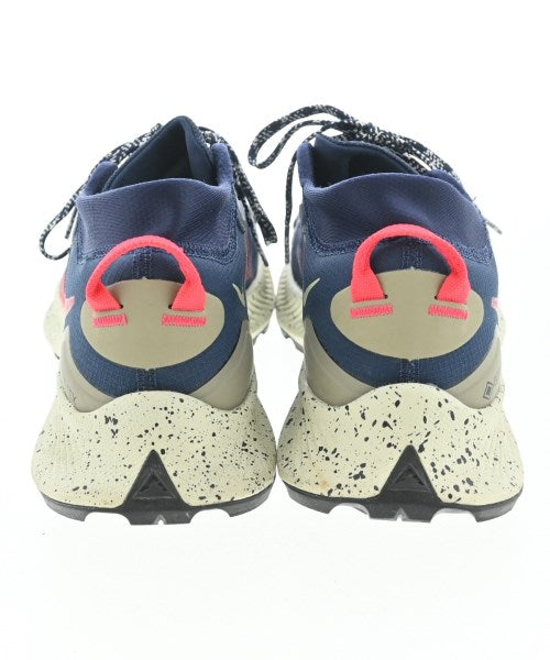 NIKE รองเท้าผ้าใบ