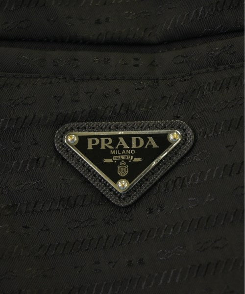 PRADA กางเกงขาสั้น