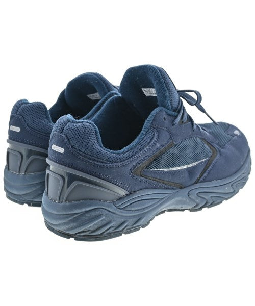 810s รองเท้าผ้าใบ