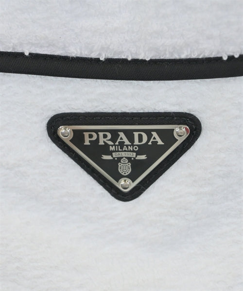 PRADA เสื้อลำลอง