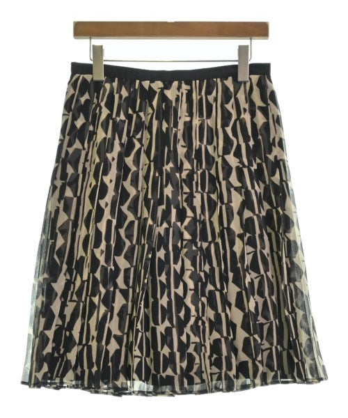 Max Mara กระโปรงยาวถึงเข่า