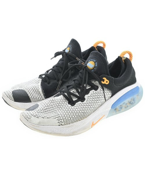 NIKE รองเท้าผ้าใบ