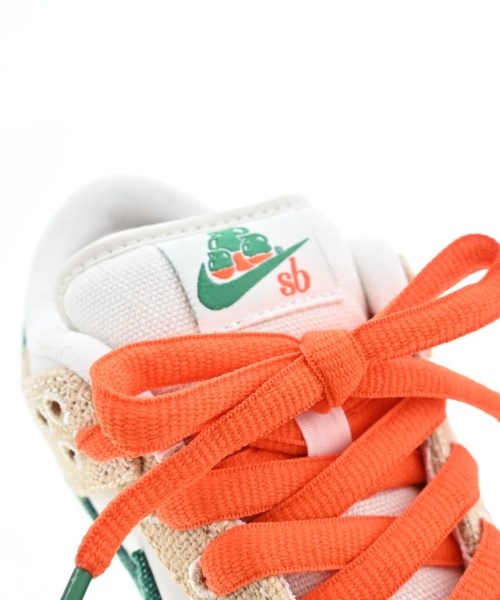 NIKE รองเท้าผ้าใบ