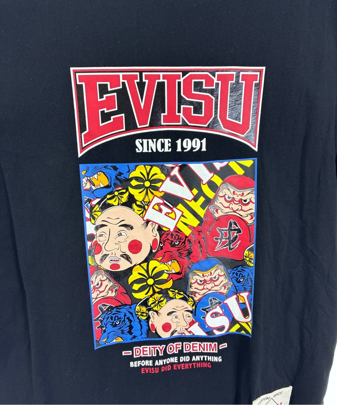 EVISU เสื้อยืด/เสื้อท็อปส์