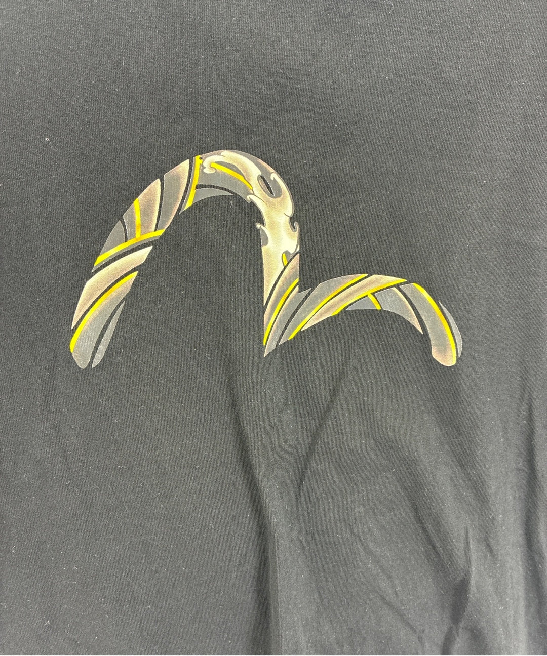 EVISU เสื้อยืด/เสื้อท็อปส์