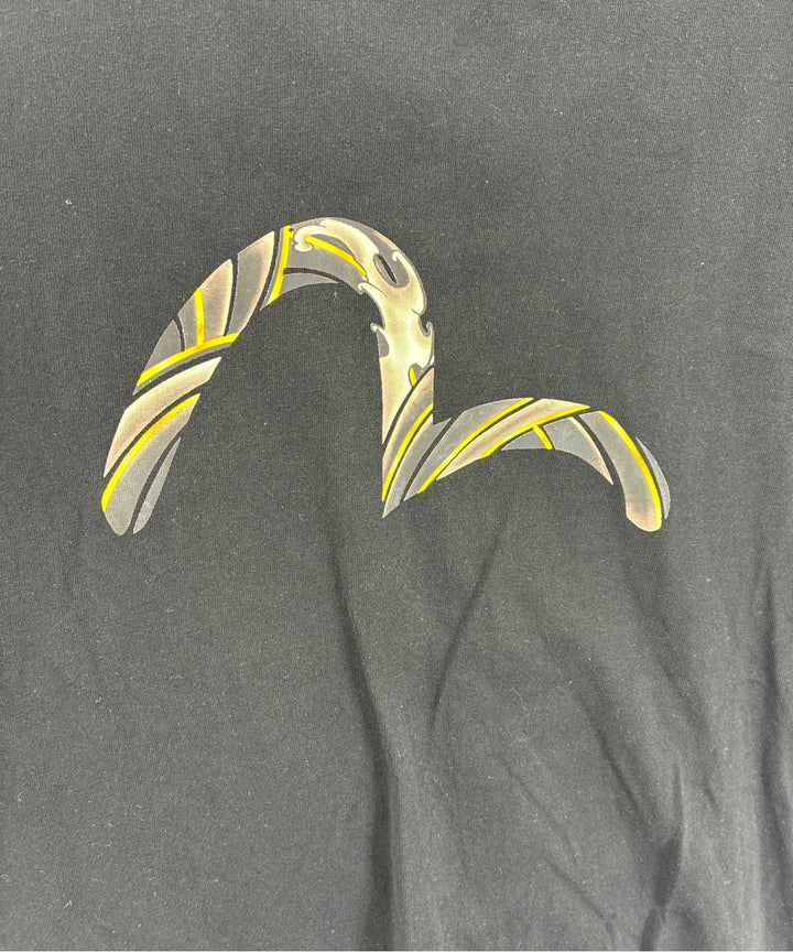 EVISU เสื้อยืด/เสื้อท็อปส์