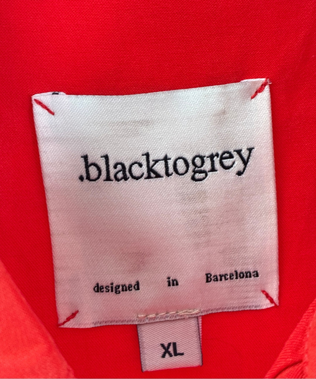 .blacktogrey เสื้อลำลอง