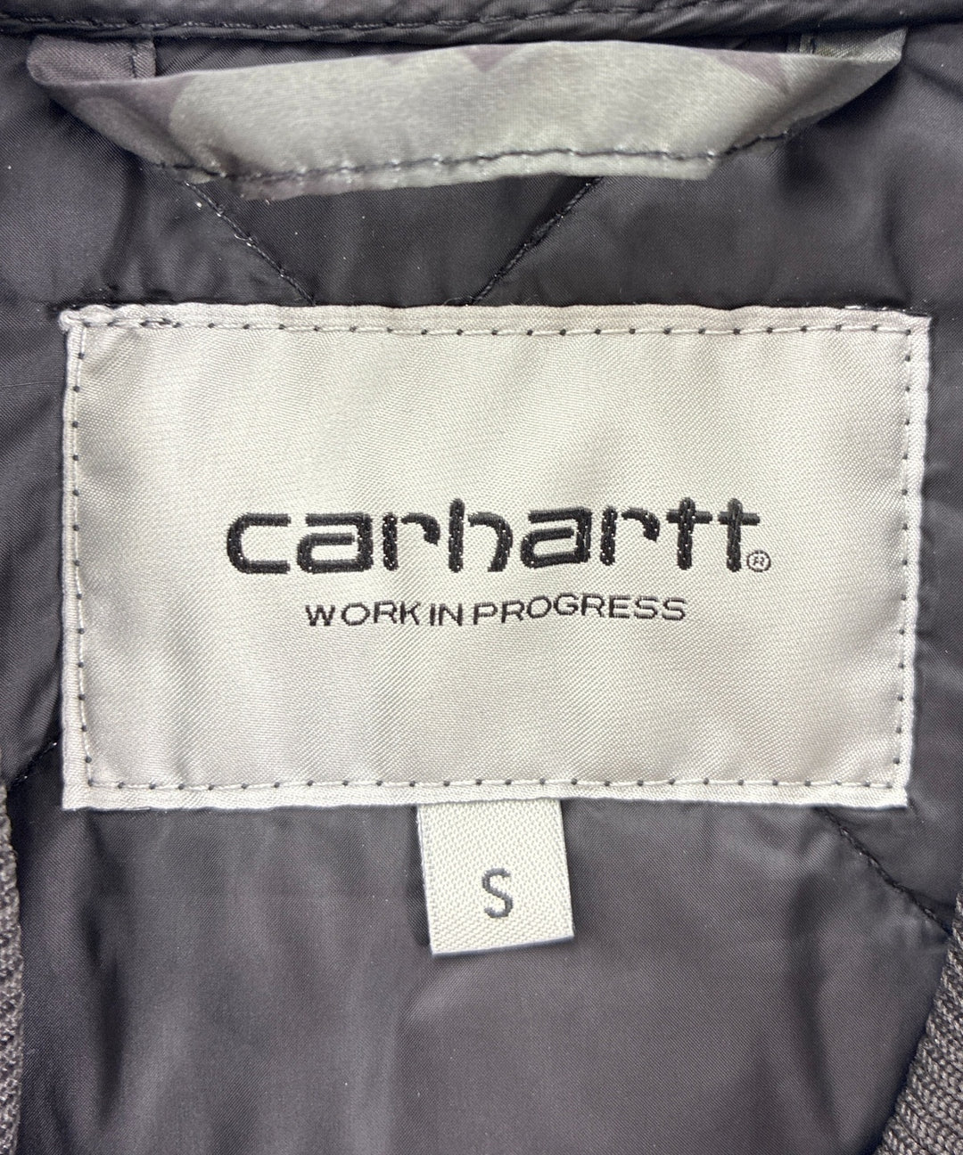 carhartt แจ็คเก็ตดาวน์/เสื้อกั๊ก